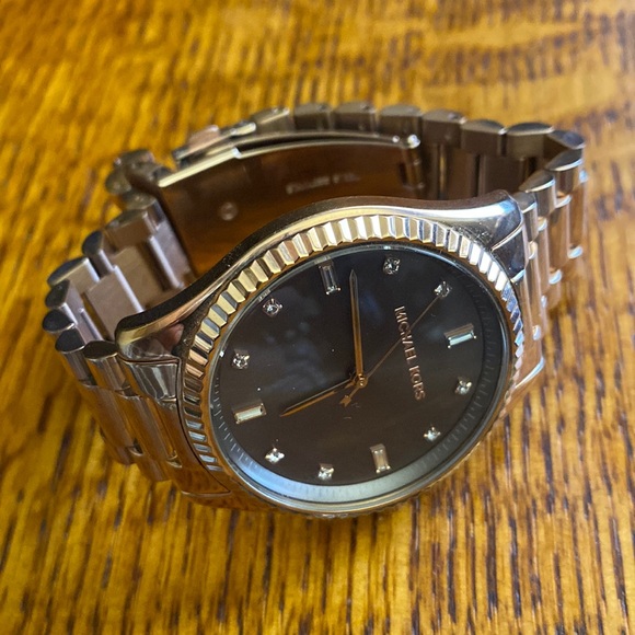 NWOT Michael Kors Blake Rose Gold MK3227 Ladies Quartz Watch - Picture 8 of 9